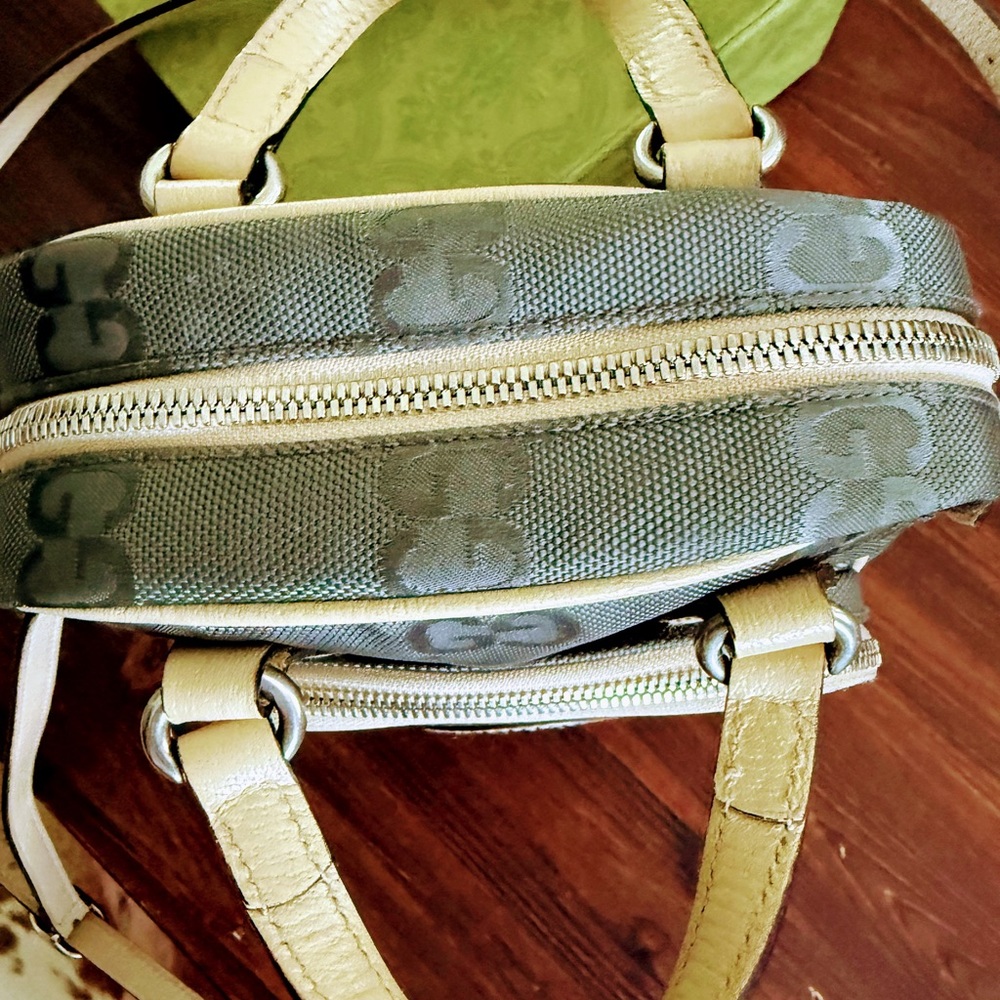 Gucci Beige and Gray Off the Grid crossbody - Picture 8 of 16